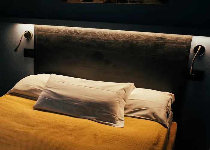 Dell'orsa Konukevi Bolonya